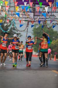 BIB: 800
                            <button type="button" onclick="openModal(10331821)" class="btn btn-primary btn-sm float-right btn-popup" data-toggle="modal" data-target=".modal-high-quality">
                        <i class="fas fa-shopping-cart"></i> Add to Cart
                    </button>
                                            <button type="button" onclick="isThisMe(10331821, true)" class="btn btn-success btn-sm float-right btn-popup btn-isme hidden" data-toggle="tooltip" data-placement="bottom" title="นี่คือรูปของคุณใช่ไหม คลิกที่นี่เพื่อเอาเข้าอัลบั้ม">
                        <i class="fas fa-plus"></i> Add to album
                    </button>
                    <button type="button" onclick="isThisMe(10331821, false)" class="btn btn-warning btn-sm float-right btn-popup btn-isnotme hidden">
                        <i class="fas fa-ban"></i> Remove from album
                    </button>